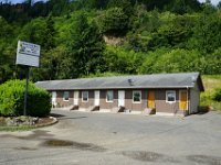 Summer Vacation 2018-114  A hotel on the way to Astoria; despite its actual name, we dubbed it Bates Motel.